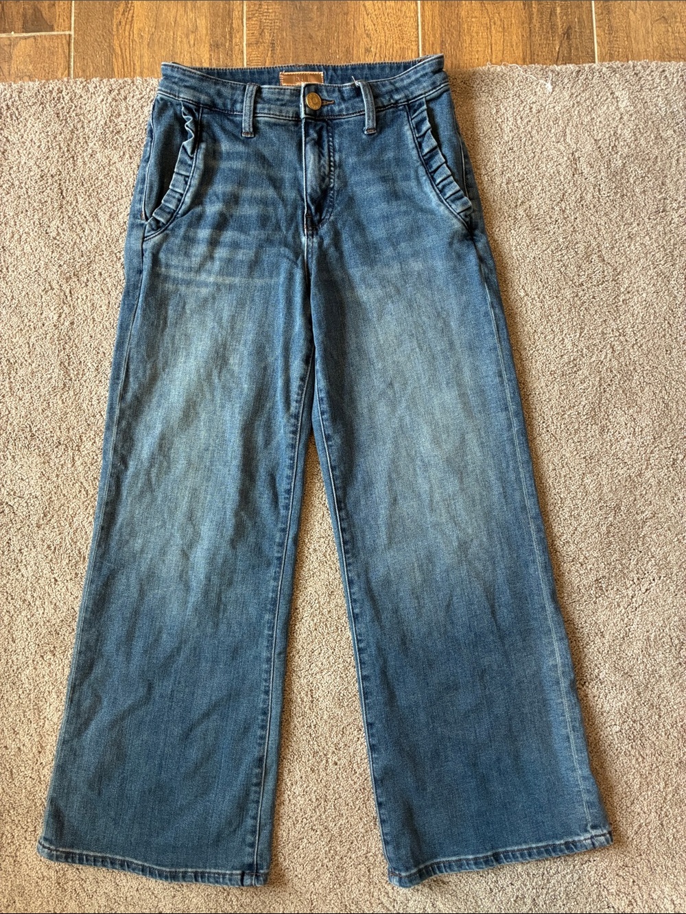 Kut from the Kloth Men's Bootcut Jeans in Faded Blue Denim